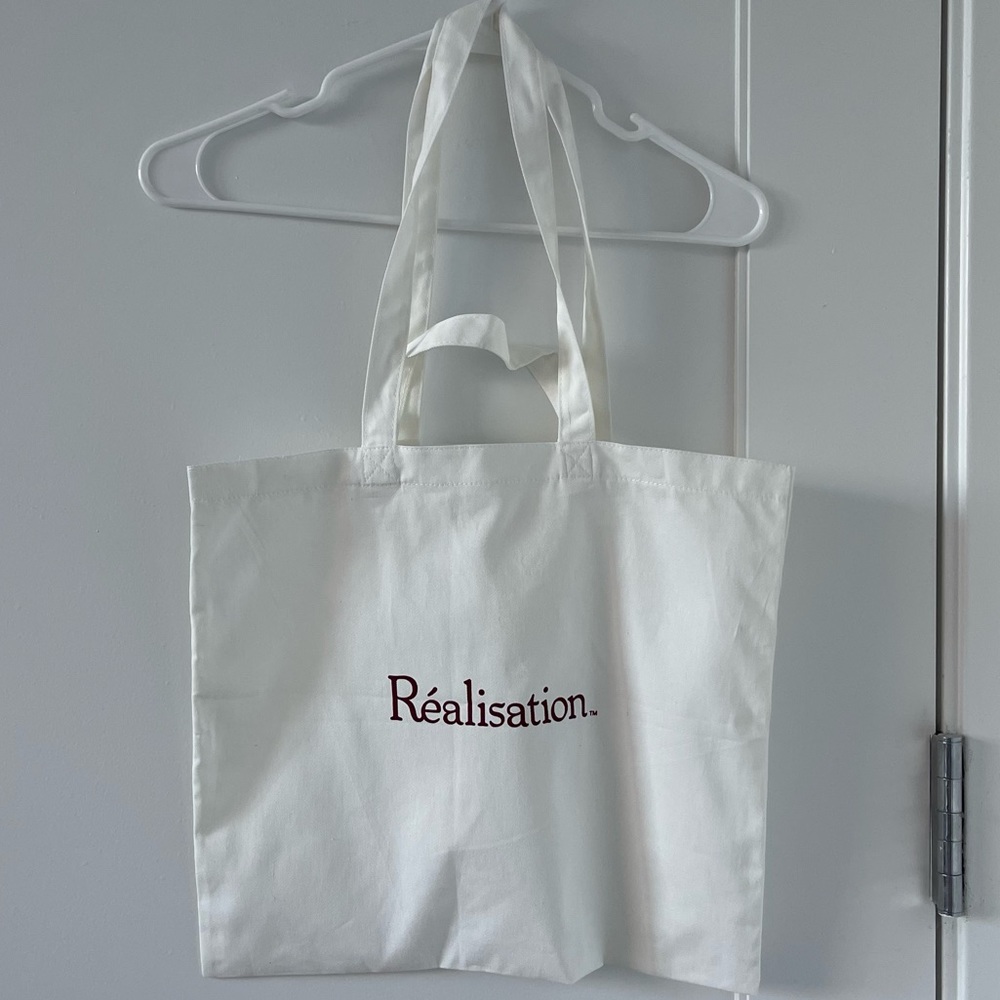 Brand New Réalisation Par white shopper / tote bag with burgundy logo